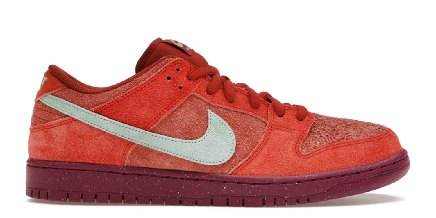 Nike SB Dunk Low Mystic Red EU46-US12-UK11